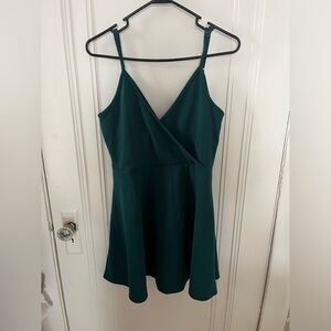 Elegant Forest Green Spaghetti Strap Dress